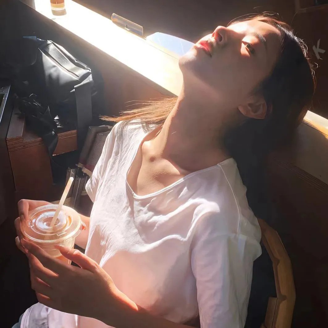 安娜华特的离奇命运